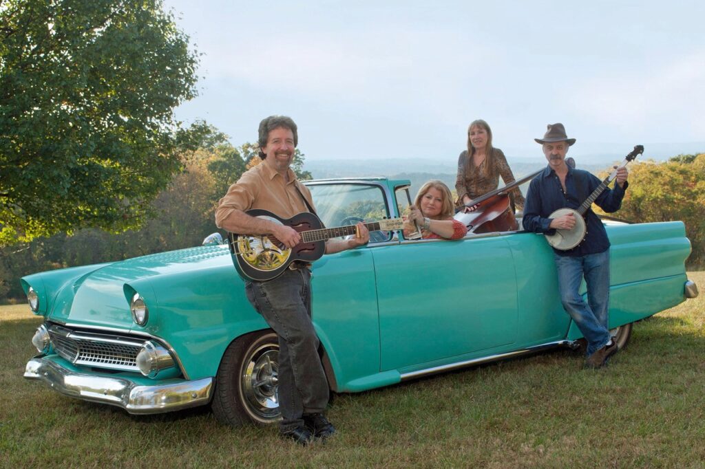 أندرو مكنايت & ما وراء الحدود