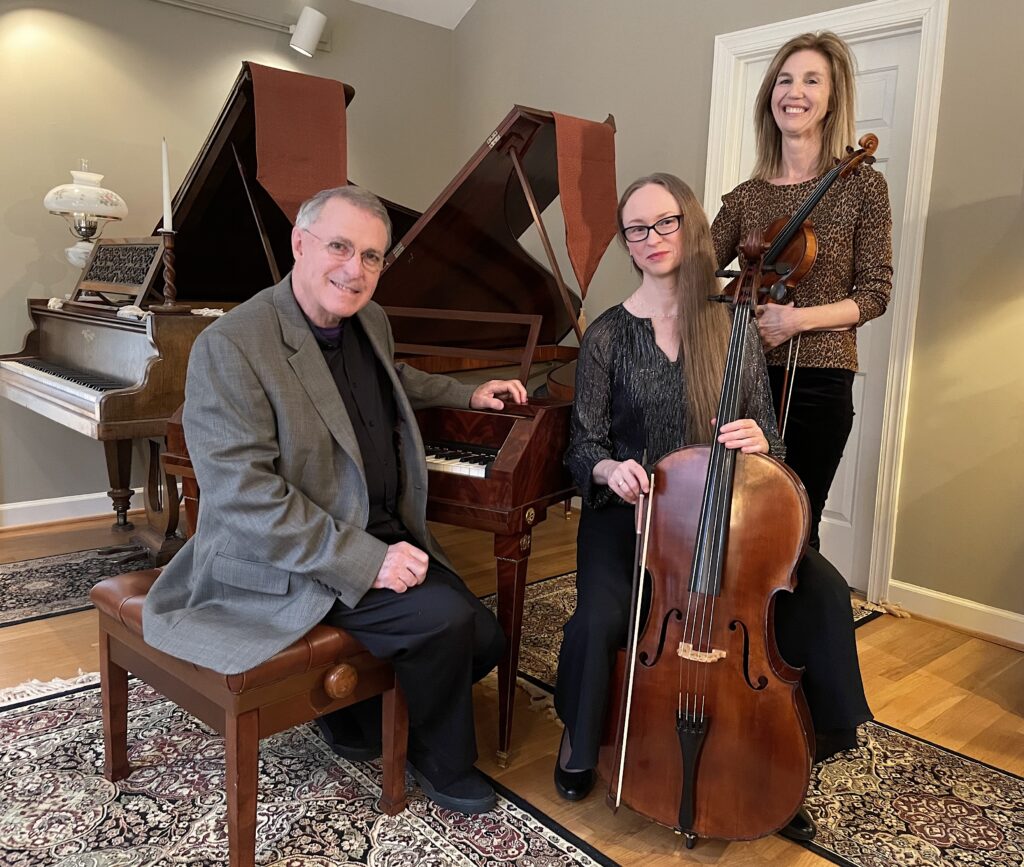 ثلاثي متخصص